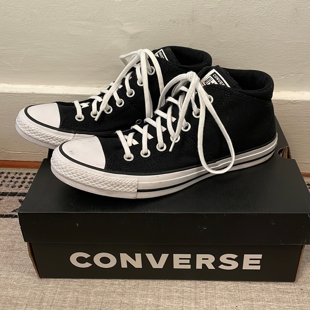 Women’s Converse Mid Hightop Black
